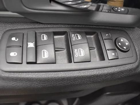 Used 2024 RAM 1500 Classic SLT AWD/4WD image 21