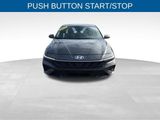 Used 2024 Hyundai Elantra SE image 2