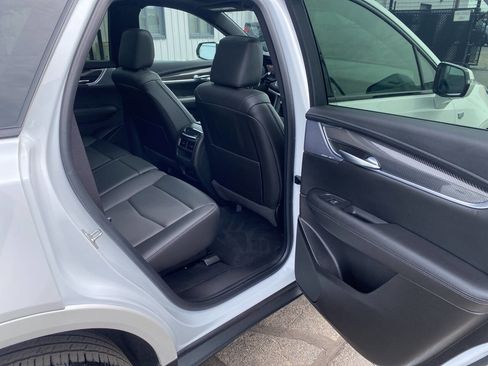 Used 2024 Cadillac XT5 Sportv w/ Technology Package AWD/4WD image 18