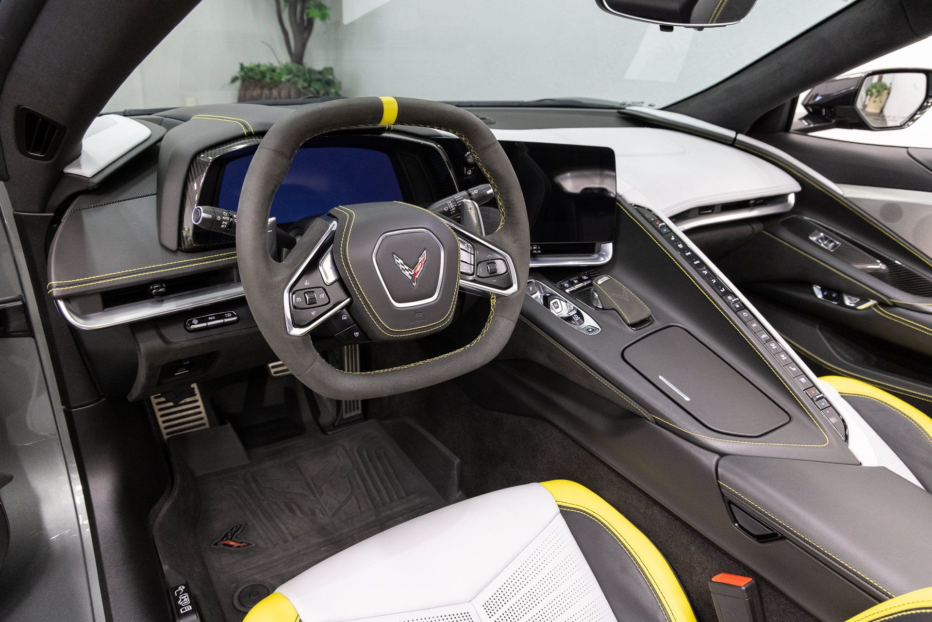 Used 2022 Chevrolet Corvette Stingray Premium Conv RWD image 6