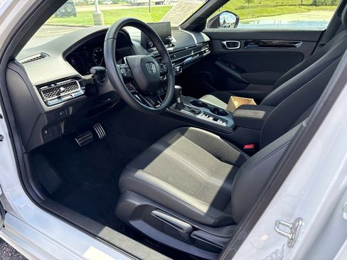 Certified 2025 Honda Civic Sport image 17