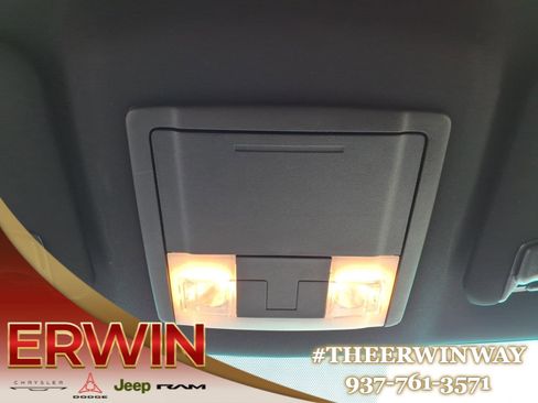 Used 2016 Ford Explorer XLT image 22