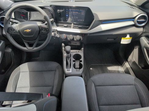 New 2026 Chevrolet Trax LS w/ LS Convenience Package FWD image 29