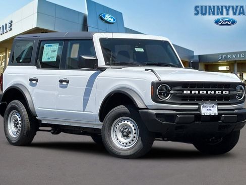 New 2025 Ford Bronco Base image 8