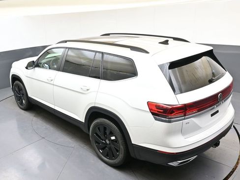 New 2026 Volkswagen Atlas SE image 49