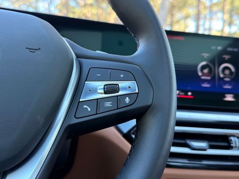 Certified 2023 BMW 330i Sedan w/ Premium Package image 25