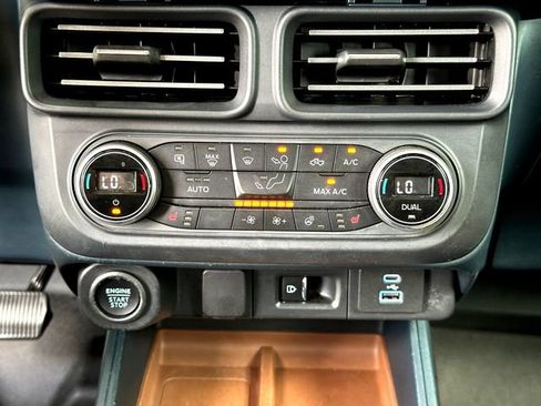 Certified 2022 Ford Maverick Lariat w/ Lariat Luxury Package AWD/4WD image 19