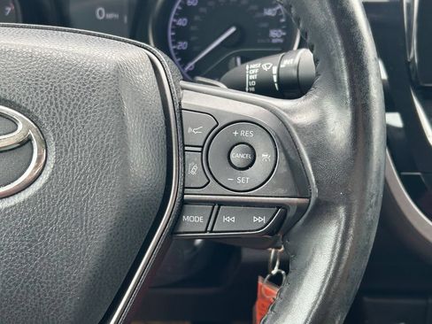 Used 2021 Toyota Camry SE FWD image 32