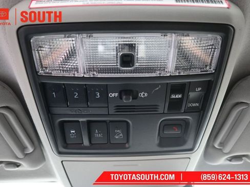 Used 2023 Toyota 4Runner Limited AWD/4WD image 20