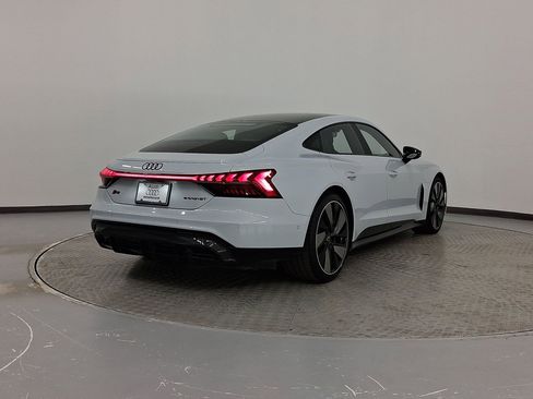 Used 2022 Audi RS e-tron GT w/ Carbon Performance Package image 9
