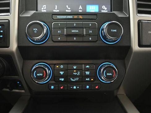 Used 2019 Ford F150 Lariat AWD/4WD image 30