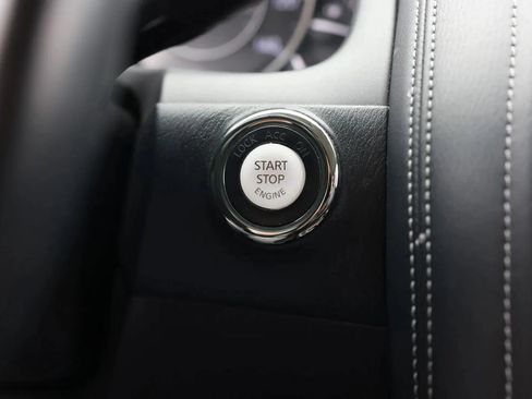 Used 2019 Nissan Armada Platinum w/ Captain's Chairs Package RWD image 33