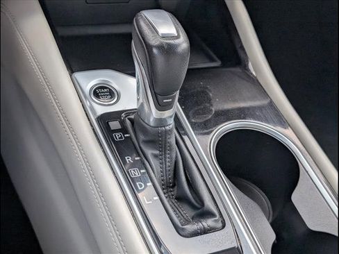 Used 2022 Nissan Altima 2.5 Platinum image 18