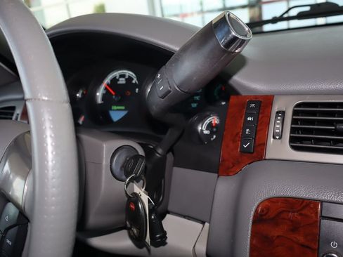 Used 2012 Chevrolet Tahoe 4WD Hybrid image 22