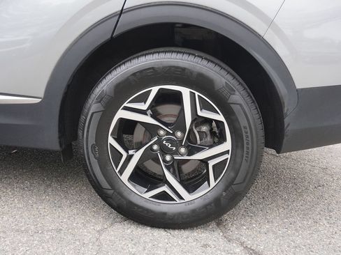 Used 2023 Kia Sportage LX AWD/4WD image 17