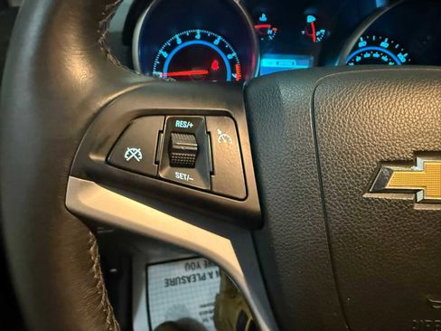 Used 2014 Chevrolet Cruze LT image 29
