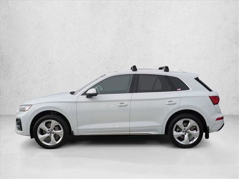 Used 2021 Audi Q5 Prestige image 9