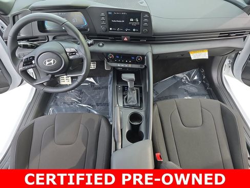 Certified 2025 Hyundai Elantra Sport image 9