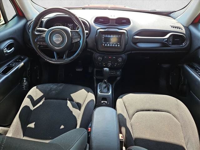 Used 2020 Jeep Renegade Altitude FWD image 14