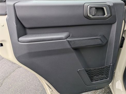 New 2025 Ford Bronco 4-Door image 25