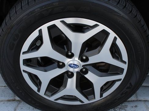 Used 2019 Subaru Forester Premium image 53