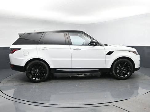 Used 2019 Land Rover Range Rover Sport HSE image 3