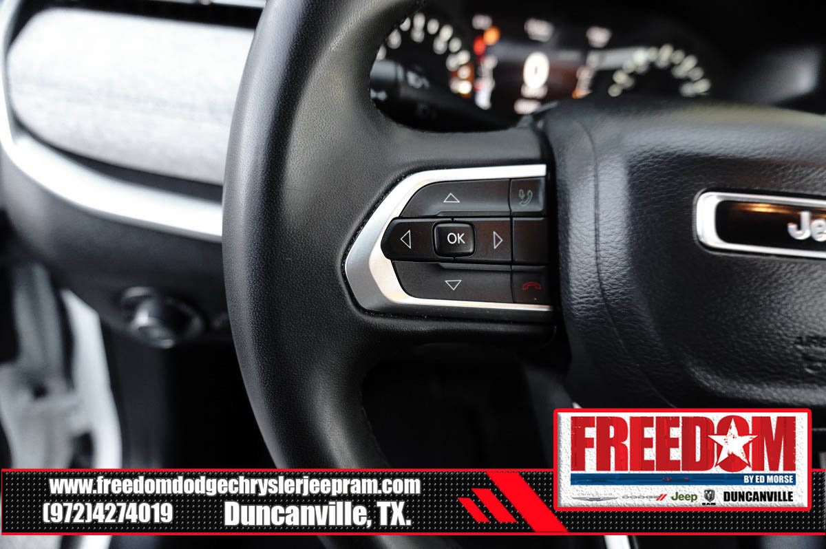 Used 2024 Jeep Compass Latitude AWD/4WD image 23