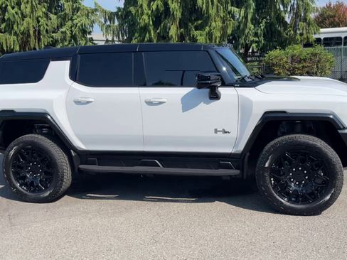 New 2026 GMC Hummer EV SUV image 76