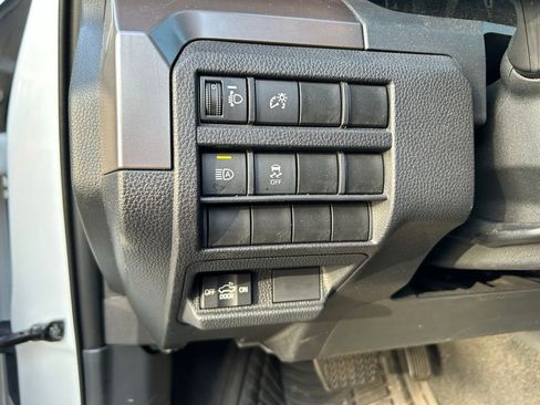 Used 2024 Toyota Tacoma SR5 RWD image 17