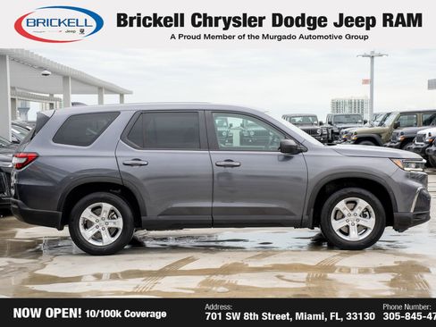 Used 2023 Honda Pilot LX image 4