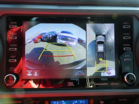 Used 2023 Toyota Tacoma TRD Off-Road w/ TRD Premium Off Road Package image 31