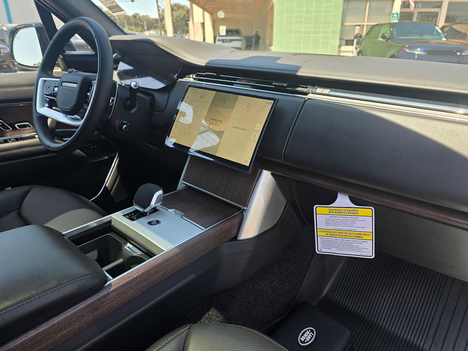 New 2026 Land Rover Range Rover SE AWD/4WD image 11