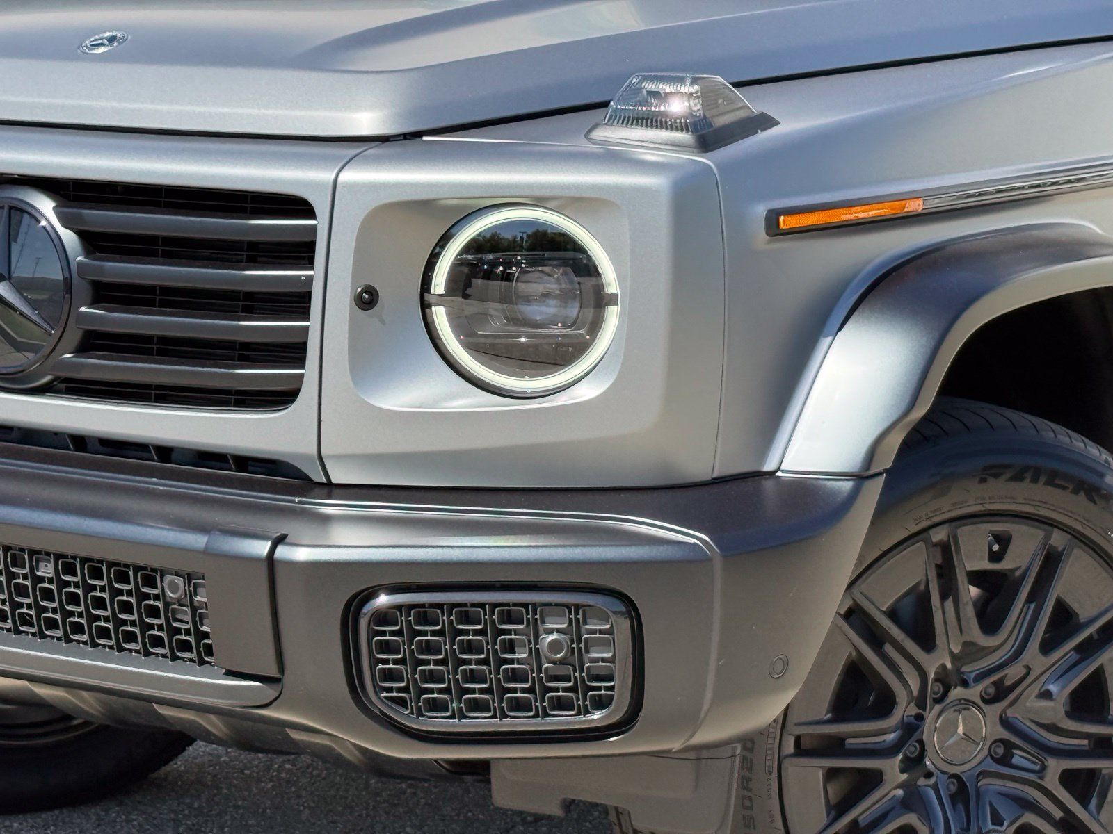 New 2027 Mercedes-Benz G 580 e image 3