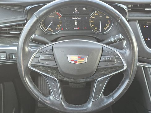 Used 2021 Cadillac XT5 Premium Luxury image 14