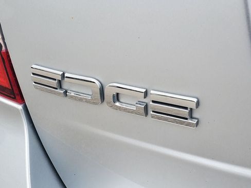 Used 2013 Ford Edge SEL FWD image 25