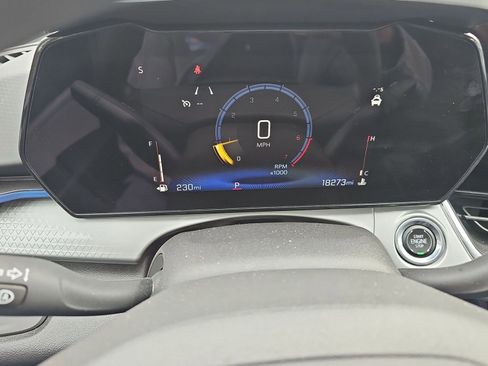 Used 2025 Chevrolet Trax LT image 10