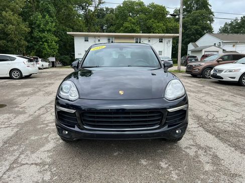 Used 2016 Porsche Cayenne AWD/4WD image 2