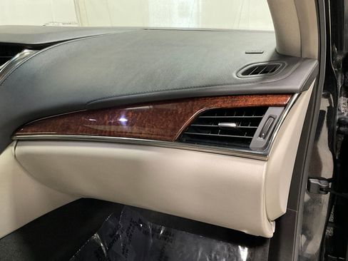 Used 2014 Cadillac CTS Luxury image 16