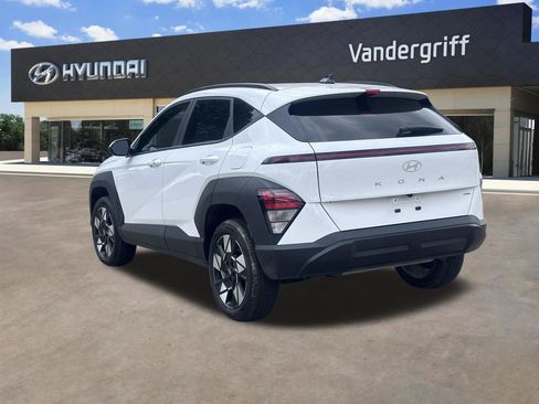 Used 2025 Hyundai Kona SEL AWD/4WD image 8