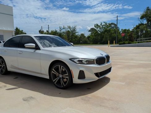Used 2023 BMW 330i Sedan w/ Premium Package RWD image 3