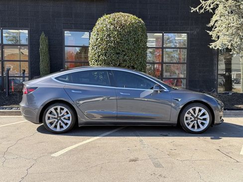 Used 2020 Tesla Model 3 Standard Range Plus image 21