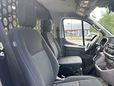 Used 2025 Ford Transit 250 Low Roof w/ Exterior Upgrade Package RWD image 25