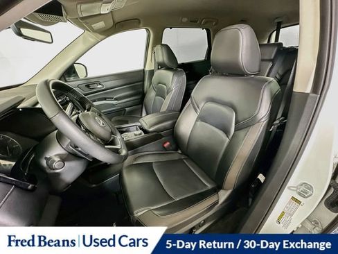 Certified 2024 Nissan Pathfinder SL AWD/4WD image 28