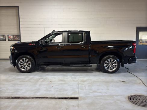 Used 2021 Chevrolet Silverado 1500 RST w/ Convenience Package II image 2