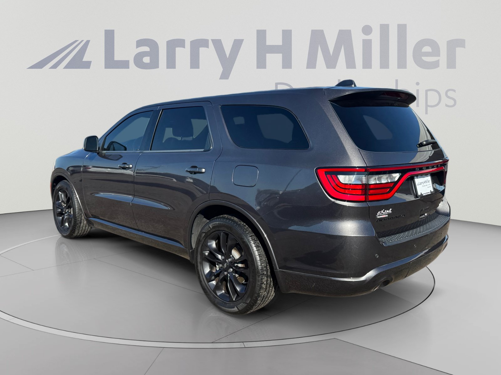 Used 2021 Dodge Durango GT RWD image 3