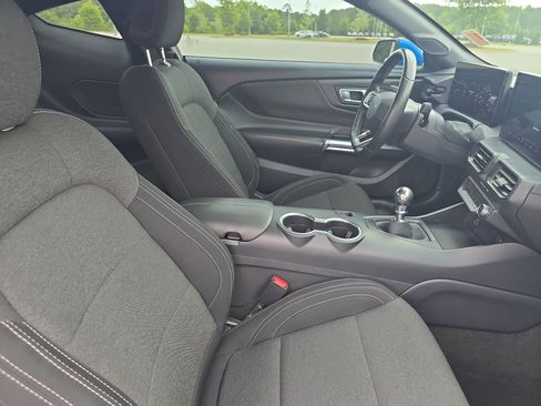 Used 2024 Ford Mustang GT RWD image 10