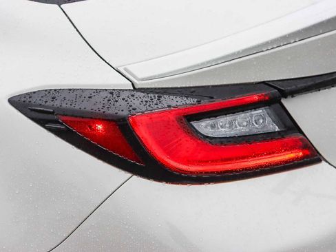 Used 2024 Toyota GR86 Premium image 8