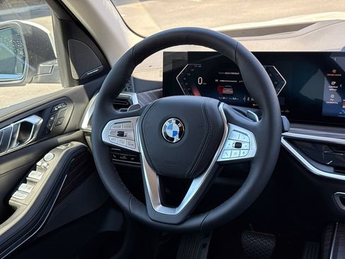 New 2026 BMW X7 xDrive40i AWD/4WD image 21