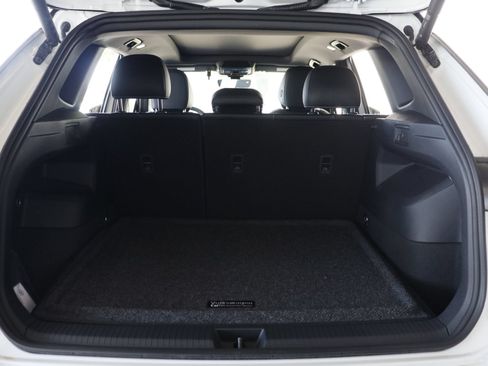 New 2026 Volkswagen Tiguan SE R-Line FWD image 20