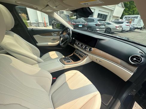 Used 2022 Mercedes-Benz E 350 4MATIC Sedan w/ Driver Assistance Package image 44